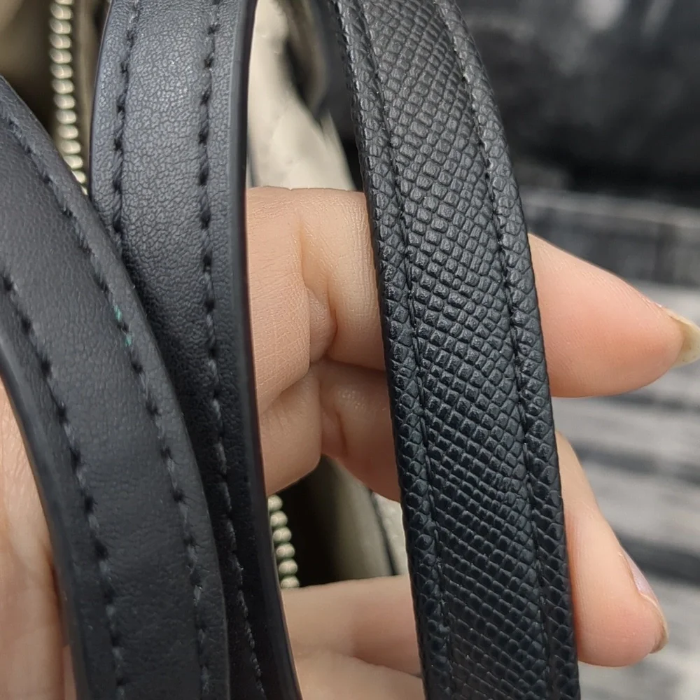 Marc Jacobs Mini Quilted Bag - Picture 13 of 16